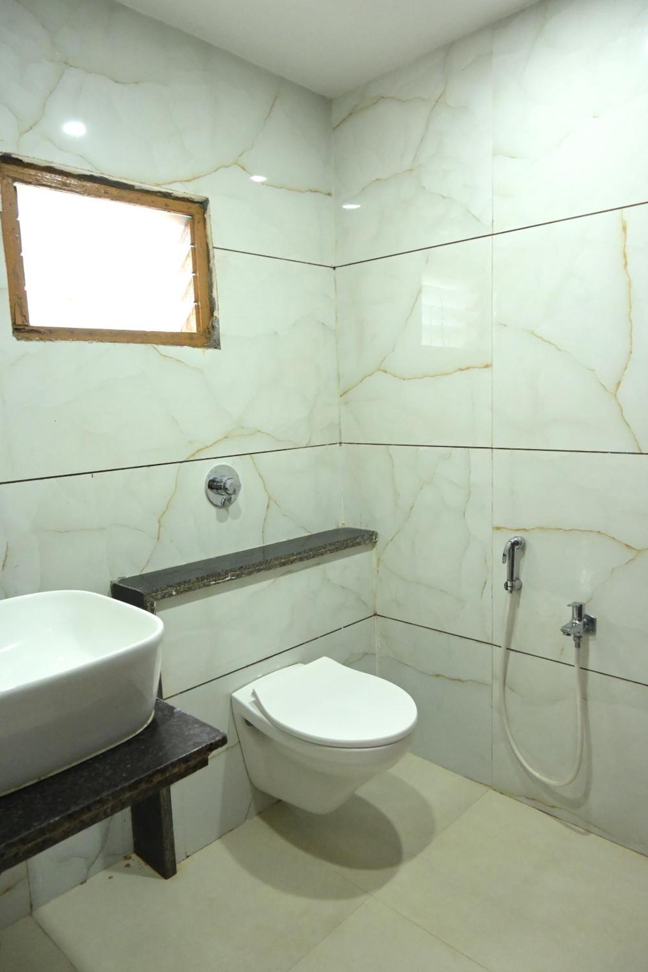 Hotel Roshan Palace Ambaji Екстериор снимка